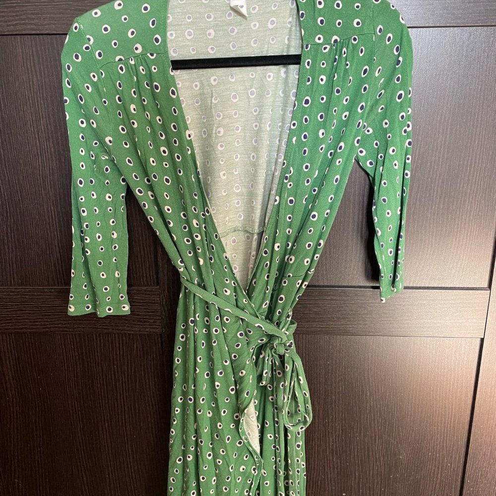 Old Navy, XS, Green Wrap Dress with matching tie belt.